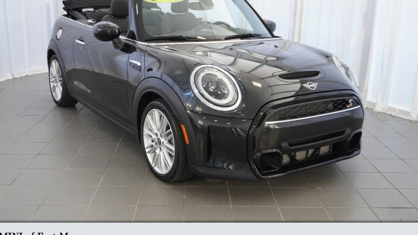 MINI COOPER CONVERTIBLE 2024 WMW43DL01R3S05377 image